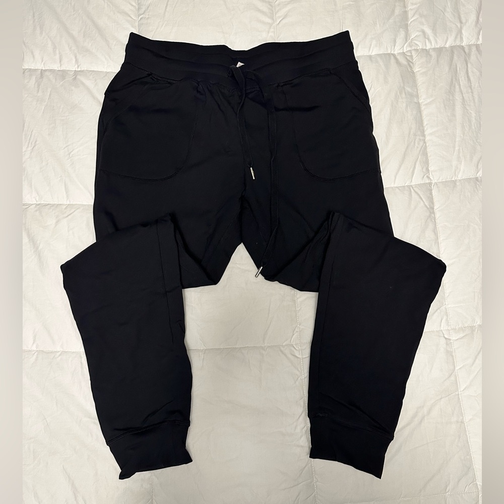 ZYIA Black Unwind Jogger size M
